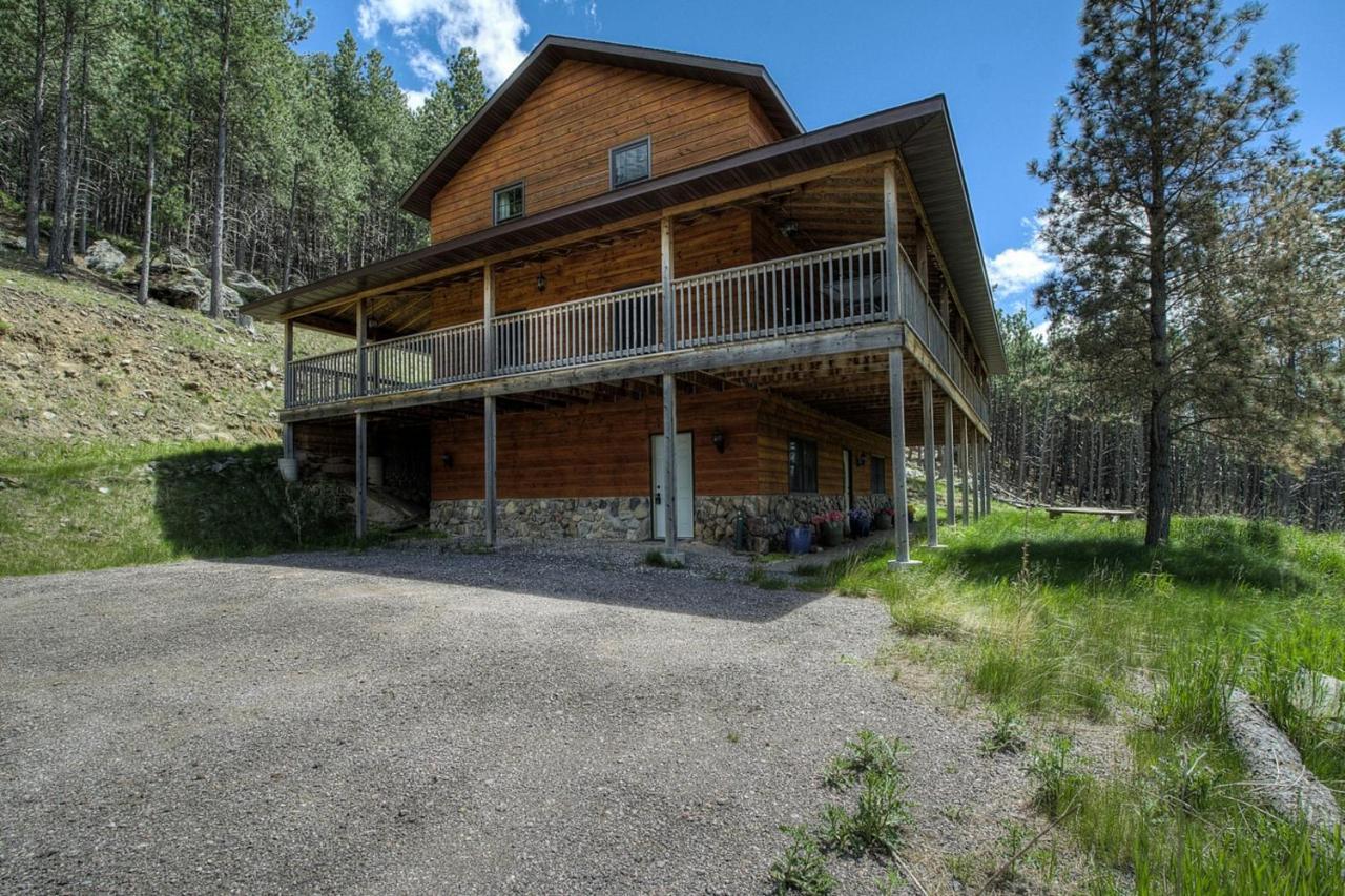 Eagle Pine Lodge Custer Bagian luar foto