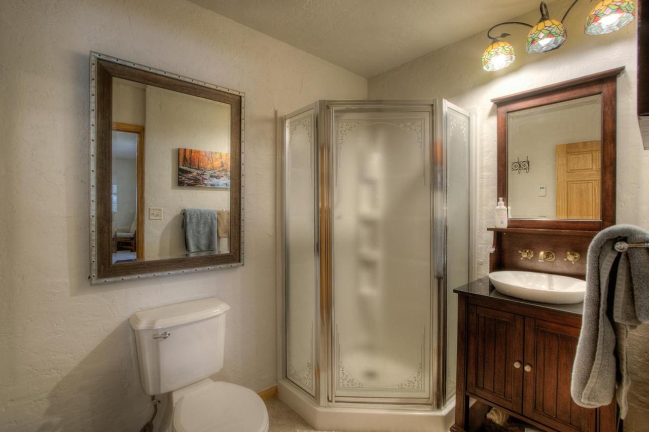 Eagle Pine Lodge Custer Bagian luar foto