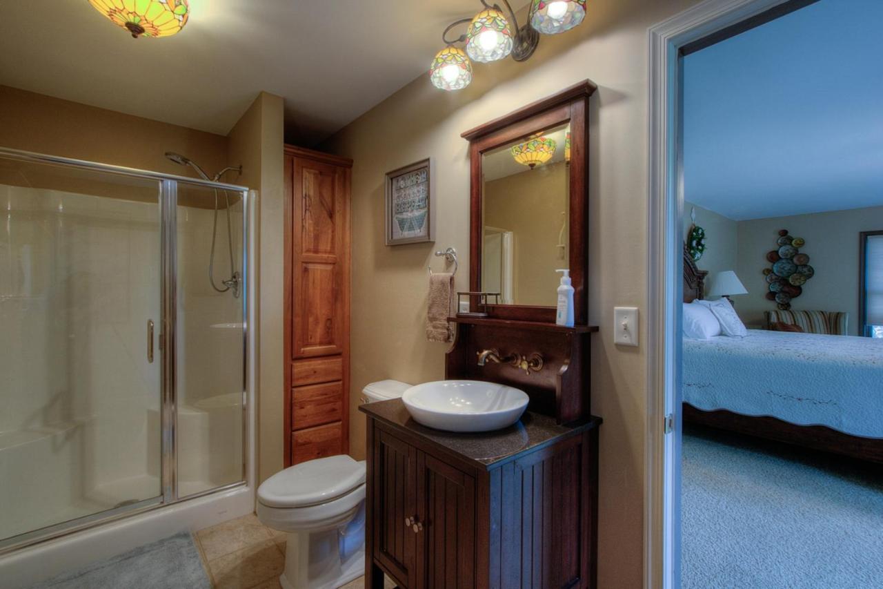 Eagle Pine Lodge Custer Bagian luar foto